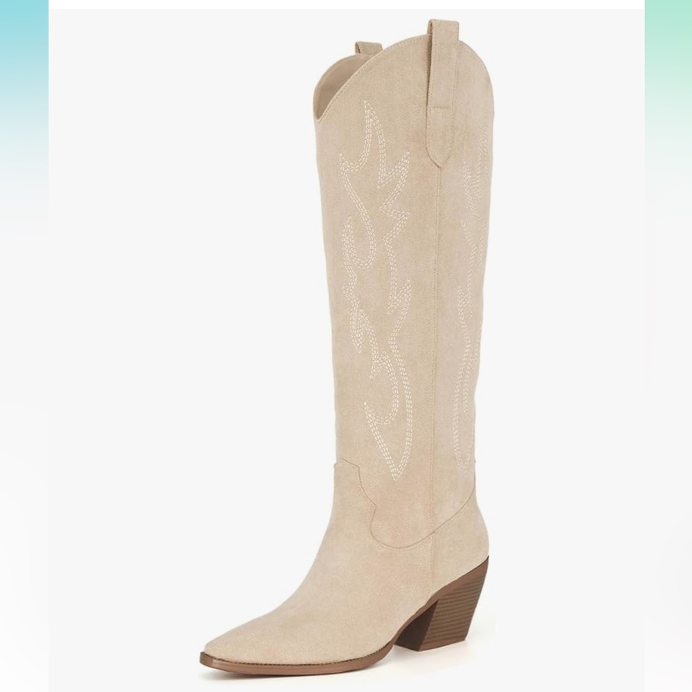 Cream Western Heeled Boots with Pointed Toes
